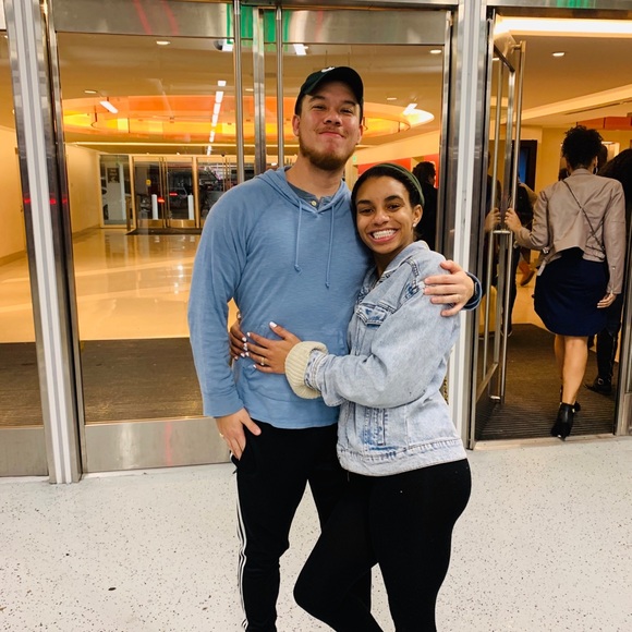 Meet your Posher, Brooke - Picture 1 of 2